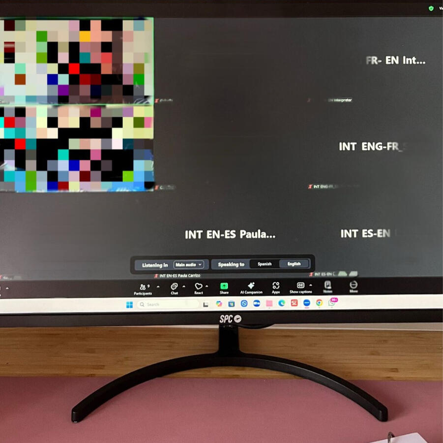 Interpretación simultánea EN-ES